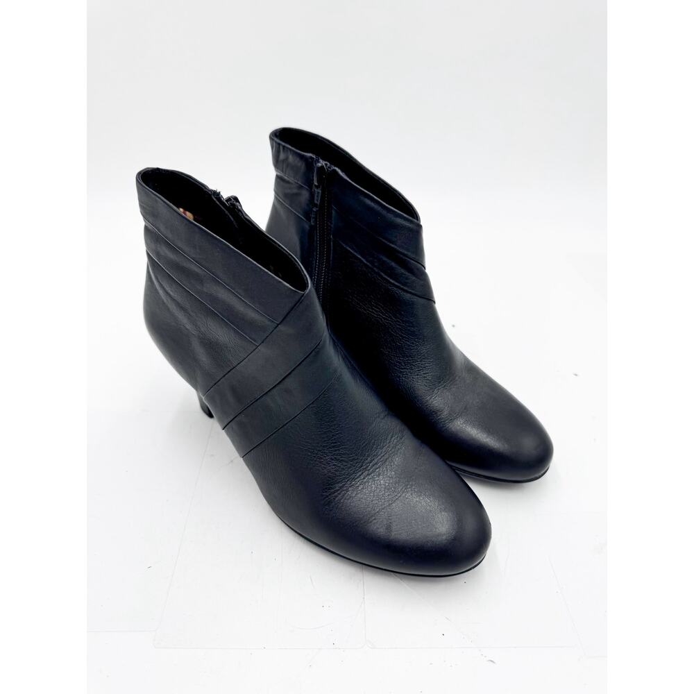 Abeo Hazel Black Heeled Ankle Booties Size 7N
